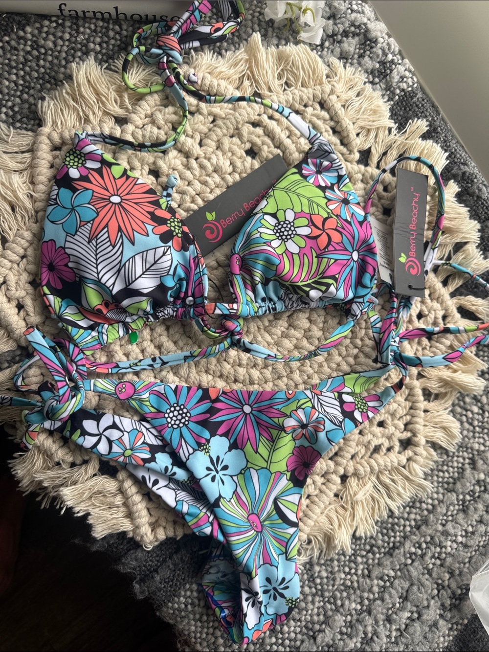 NWT Sexy Berry Beach Floral Triangle Bikini with scrunch butt  - Multicolor Smal